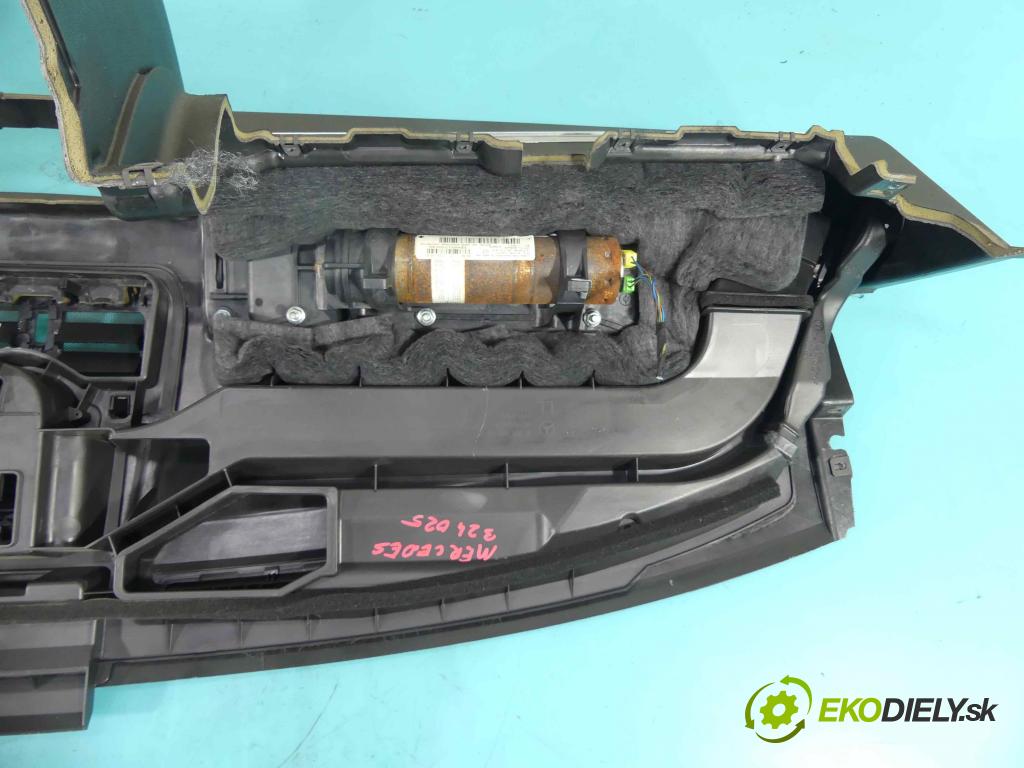 Mercedes B W245 2005-2011 1.7 116 HP automatic 85 kW 1699 cm3 5- kokpit,pristrojová doska rozdeľovacia