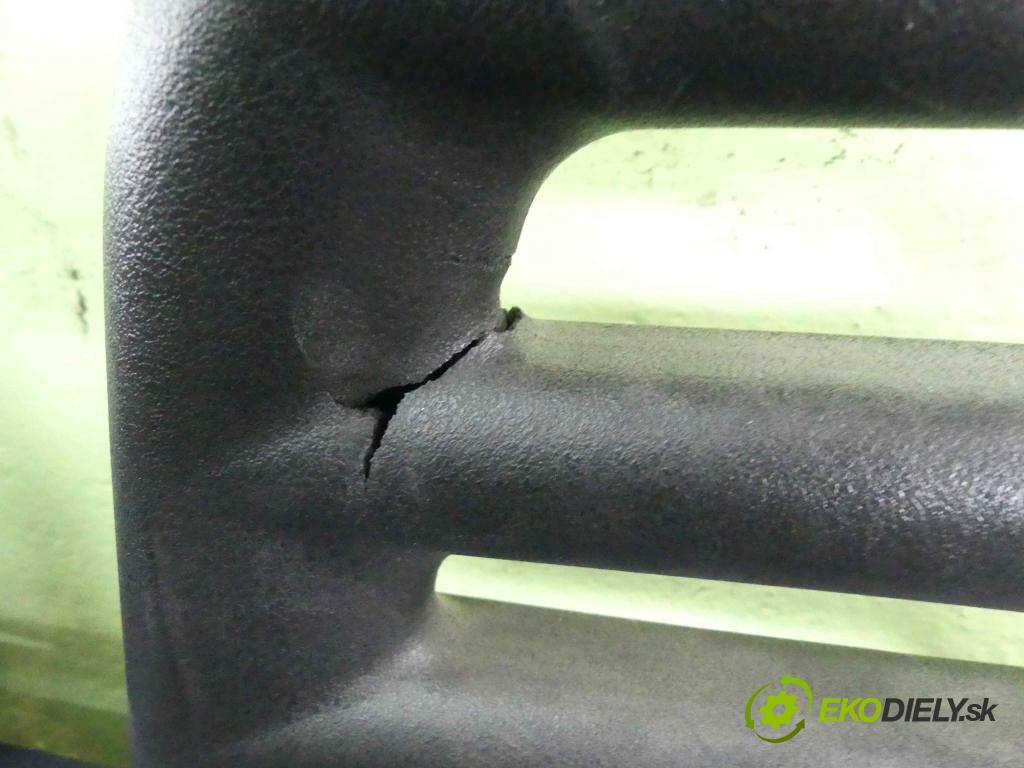 Iveco Daily IV 2006-2011 3.0 HPT: 177 HP manual 130 kW 2998 cm3 5- Sedačka pravý  (Sedačky, sedadlá)