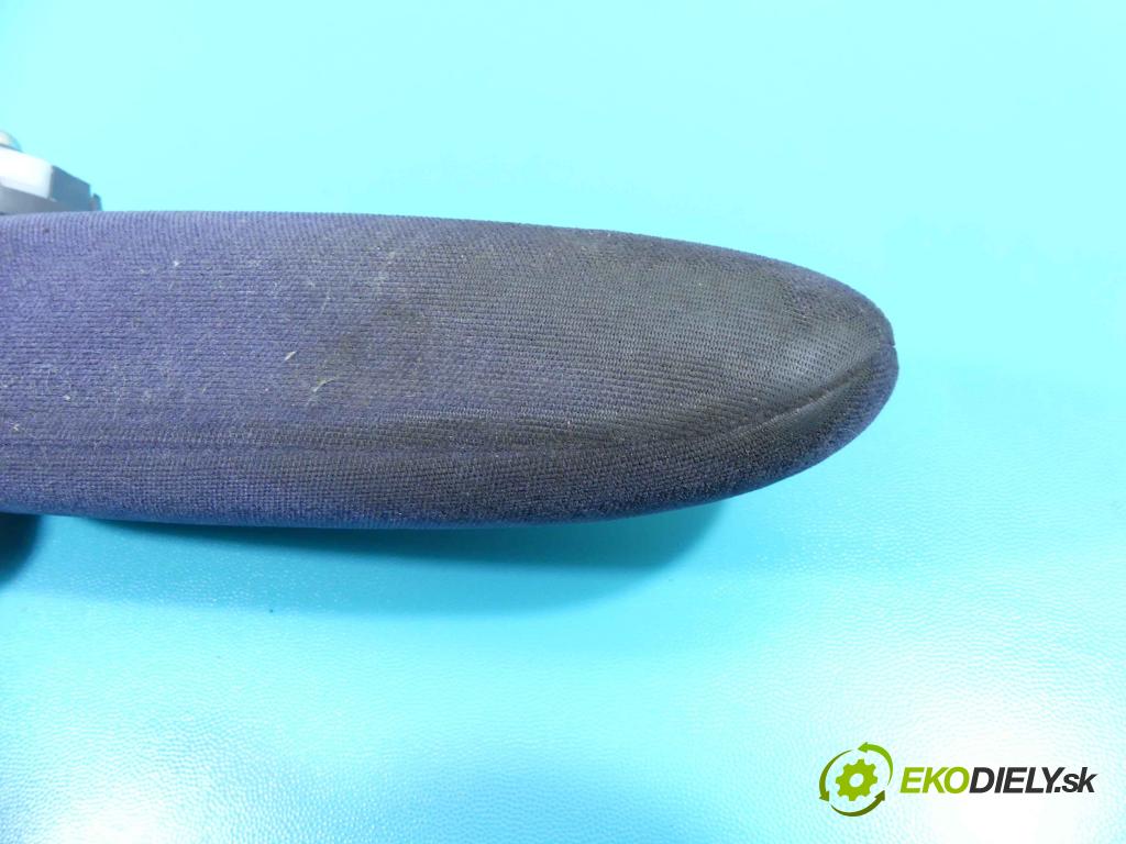 Citroen Xsara Picasso 1,8.0 16v 116 HP manual 85 kW 1749 cm3 5- operadlo  (Lakťové opierky)