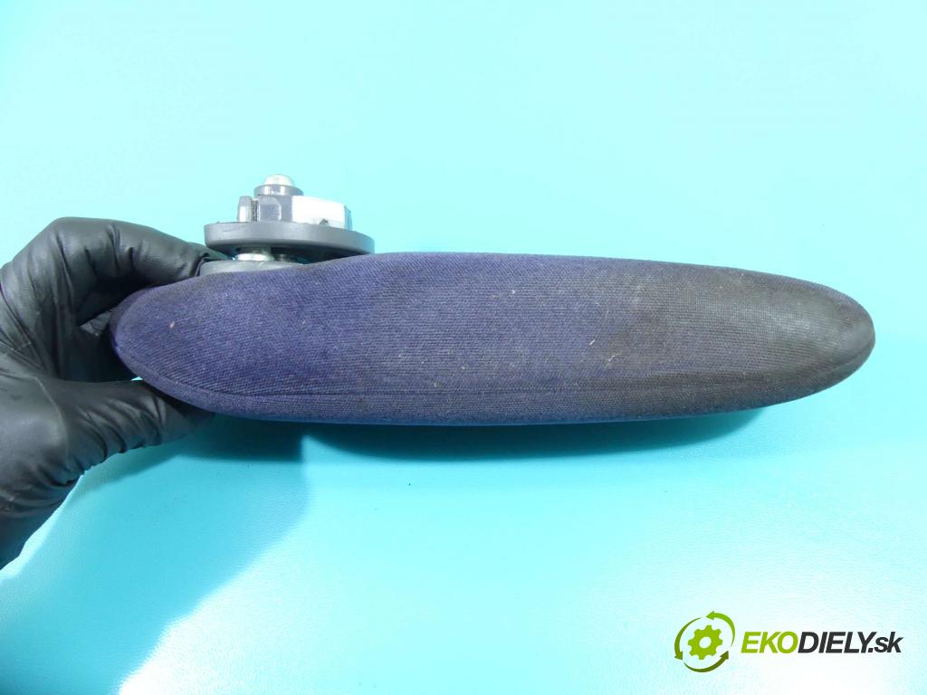 Citroen Xsara Picasso 1,8.0 16v 116 HP manual 85 kW 1749 cm3 5- operadlo  (Lakťové opierky)