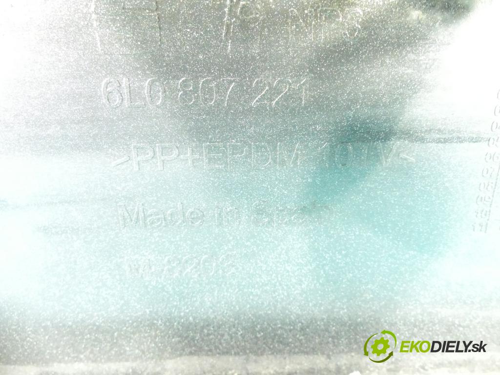 Seat Cordoba II 6L 2002-2008 1.4 tdi 69KM manual 51 kW 1422 cm3 4- nárazník přední 6L0807221 (Ostatné)