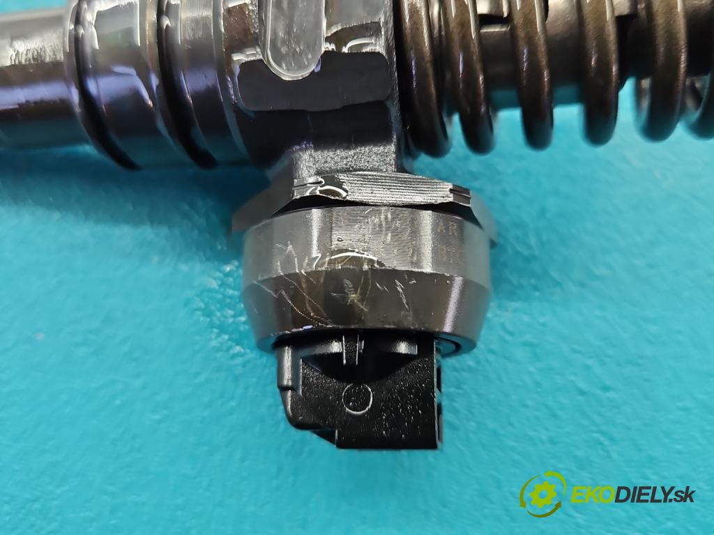 Vw Passat B5 1995-2005 1.9 tdi 131 HP manual 96 kW 1896 cm3 5- vstrekovacie čerpadlo 0414720214 (Vstrekovače)