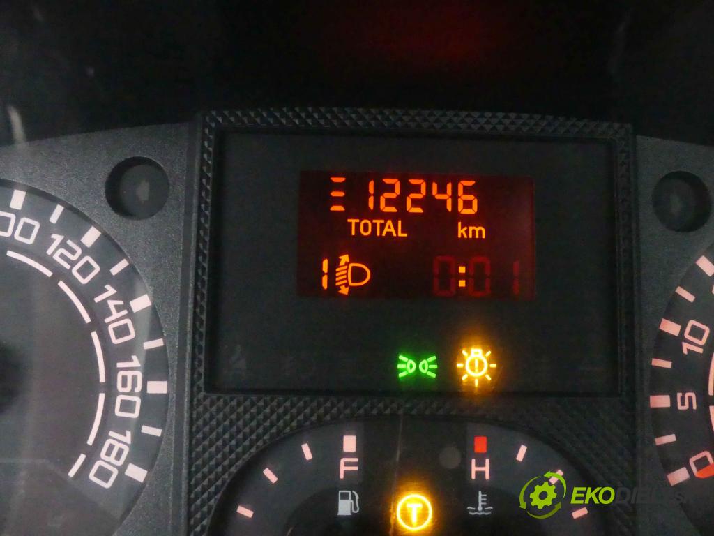Iveco Daily IV 2006-2011 3.0 HPT: 177 HP manual 130 kW 2998 cm3 5- prístrojovka/ budíky 69500155 (Prístrojové dosky, displeje)