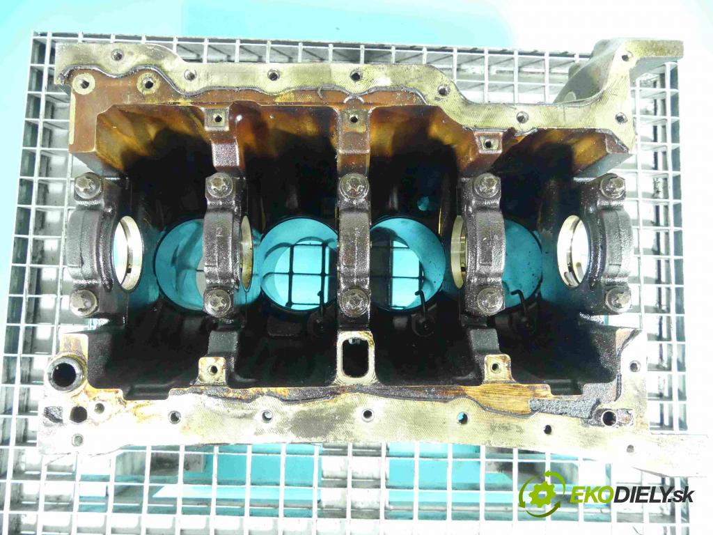 Mercedes B W245 2005-2011 1.7 116 HP automatic 85 kW 1699 cm3 5- Blok motora 266940 (Blok motora)