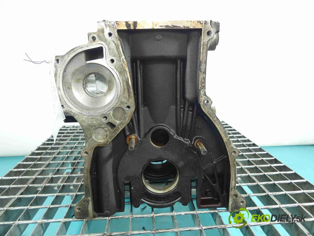 Mercedes B W245 2005-2011 1.7 116 HP automatic 85 kW 1699 cm3 5- Blok motora 266940 (Blok motora)