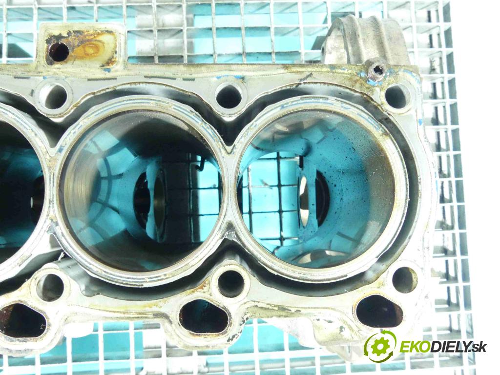 Mercedes B W245 2005-2011 1.7 116 HP automatic 85 kW 1699 cm3 5- Blok motora 266940 (Blok motora)