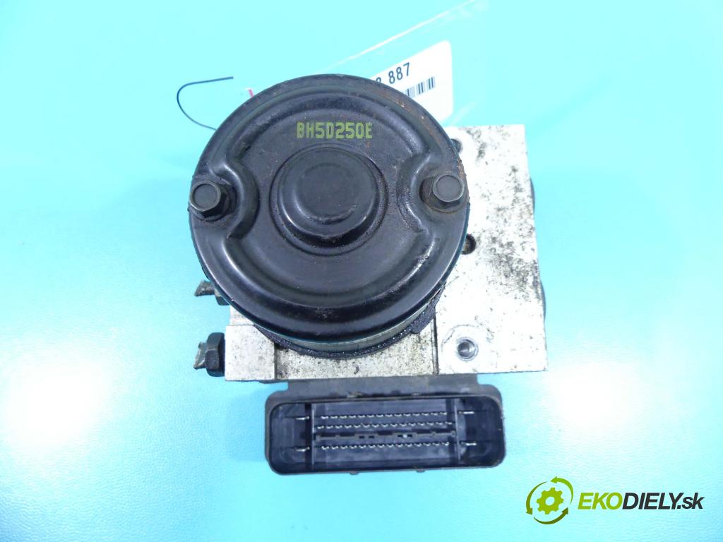 Kia Carens III  2006-2013 2.0 crdi 140 HP manual 103 kW 1991 cm3 5- čerpadlo abs 58920-1D300 (Pumpy ABS)