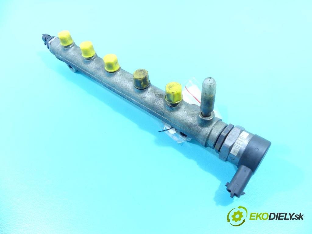 Kia Carens III  2006-2013 2.0 crdi 140 HP manual 103 kW 1991 cm3 5- lišta vstrekovacia 0445214140 (Vstrekovacie lišty)