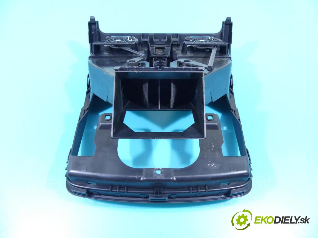 Vw Golf V 2003-2009 1.6 SR 102 HP manual 75 kW 1595 cm3 5- Mřížka: kúrenia stredová 1K0815735B (Mriežky kúrenia (fukáre))