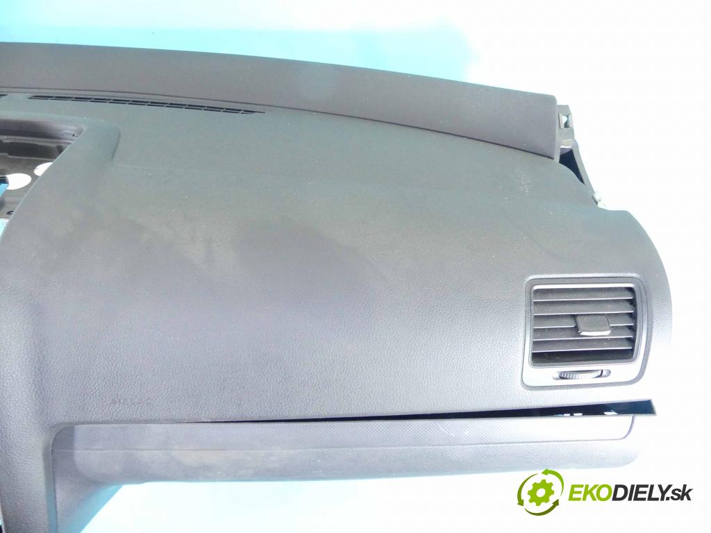 Vw Golf V 2003-2009 1.6 SR 102 HP manual 75 kW 1595 cm3 5- kokpit,pristrojová doska rozdeľovacia 1K1858295