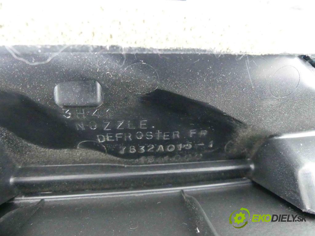 Mitsubishi Lancer VIII 2007-2016 1.8 16V 143 HP manual 105 kW 1798 cm3 4- kokpit,pristrojová doska rozdeľovacia