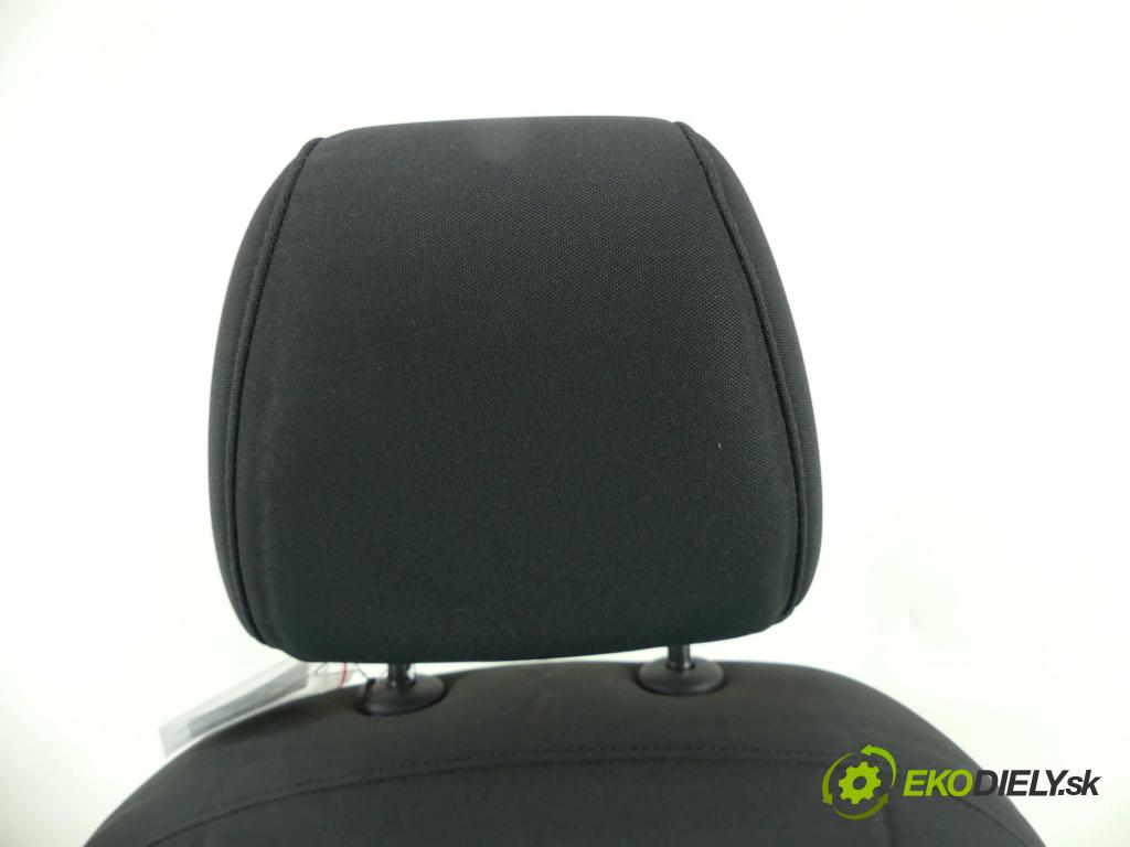 Chevrolet Orlando 1.8 16V 141 HP manual 104 kW 1796 cm3 5- Sedačka pravý  (Sedačky, sedadlá)
