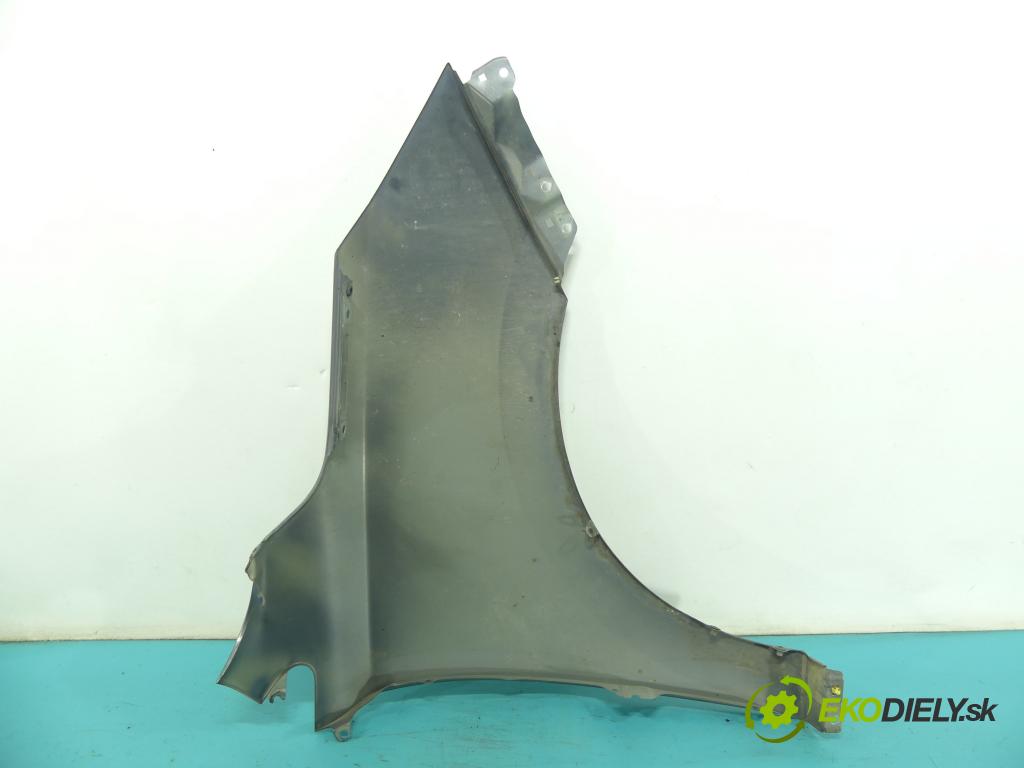 Hyundai Ix35 2.0 crdi 136hp manual 100 kW 1995 cm3 5- blatnik přední levý (Predné ľavé)