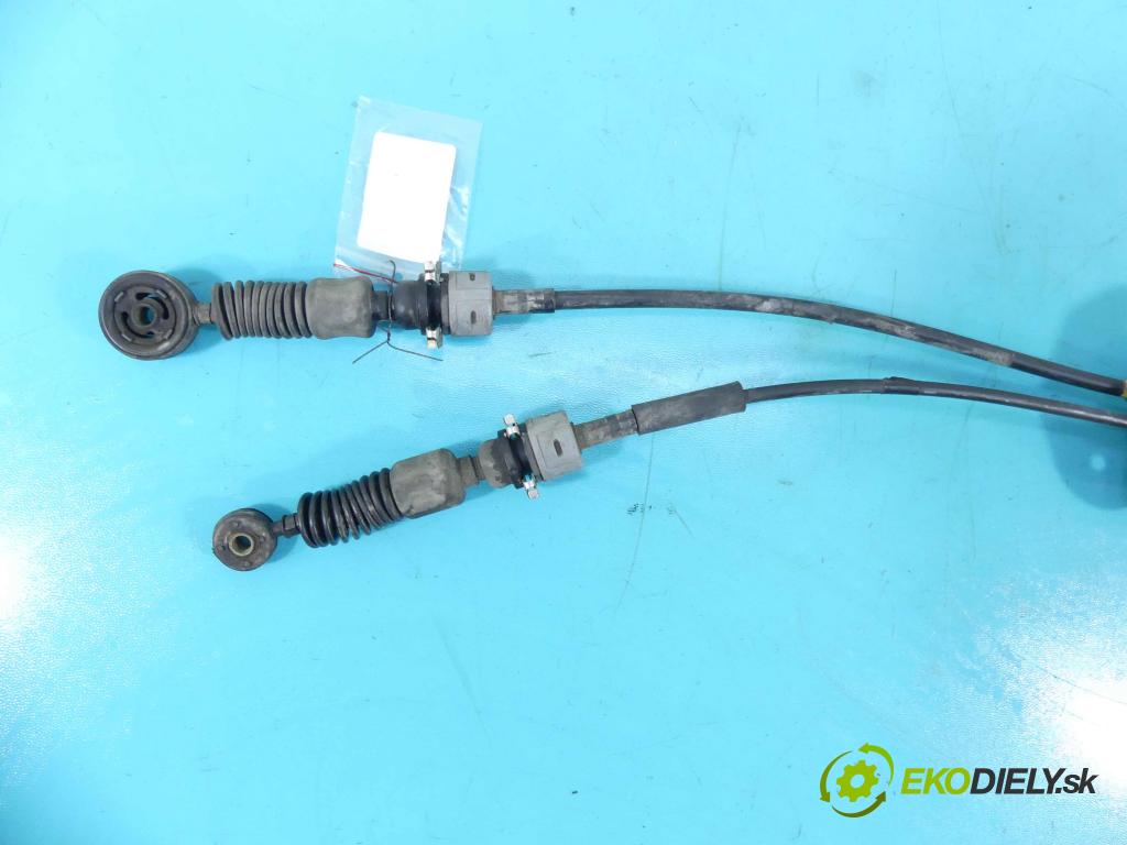 Hyundai Ix35 2.0 crdi 136 HP manual 100 kW 1995 cm3 5- Páka: Změny: stupeň,rýchlosť 2Y300-1101 (Rýchlostné páky / kulisy)