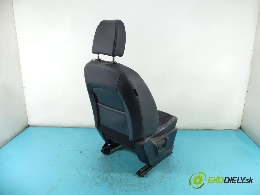Nissan Qashqai I J10 2006-2013 1.6 dci 131 HP manual 96 kW 1598 cm3 5- Sedačka pravý  (Sedačky, sedadlá)
