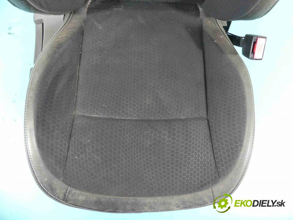 Nissan Qashqai I J10 2006-2013 1.6 dci 131 HP manual 96 kW 1598 cm3 5- Sedačka pravý  (Sedačky, sedadlá)