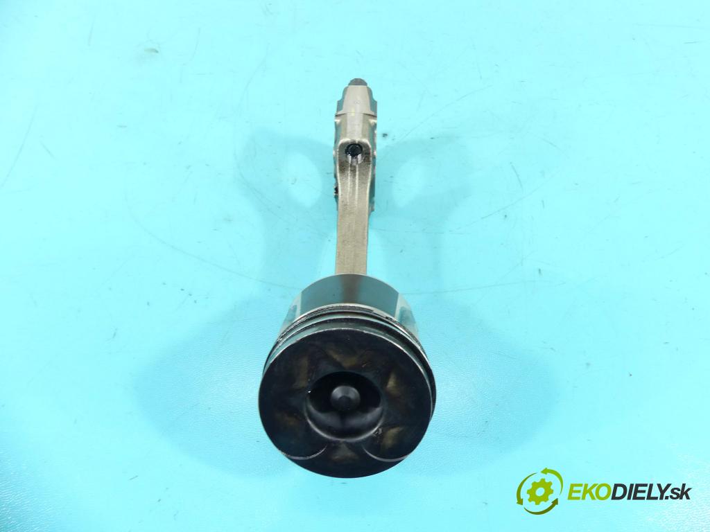 Toyota Rav4 II 2000-2005 2.0 D4D 116 HP manual 85 kW 1995 cm3 5- piest 1CD (Piest)