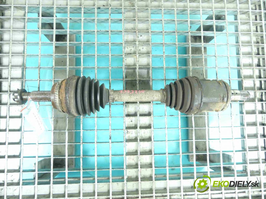 Toyota Rav4 II 2000-2005 2.0 D4D 116 HP manual 85 kW 1995 cm3 5- poloos ľavé  (Poloosy)