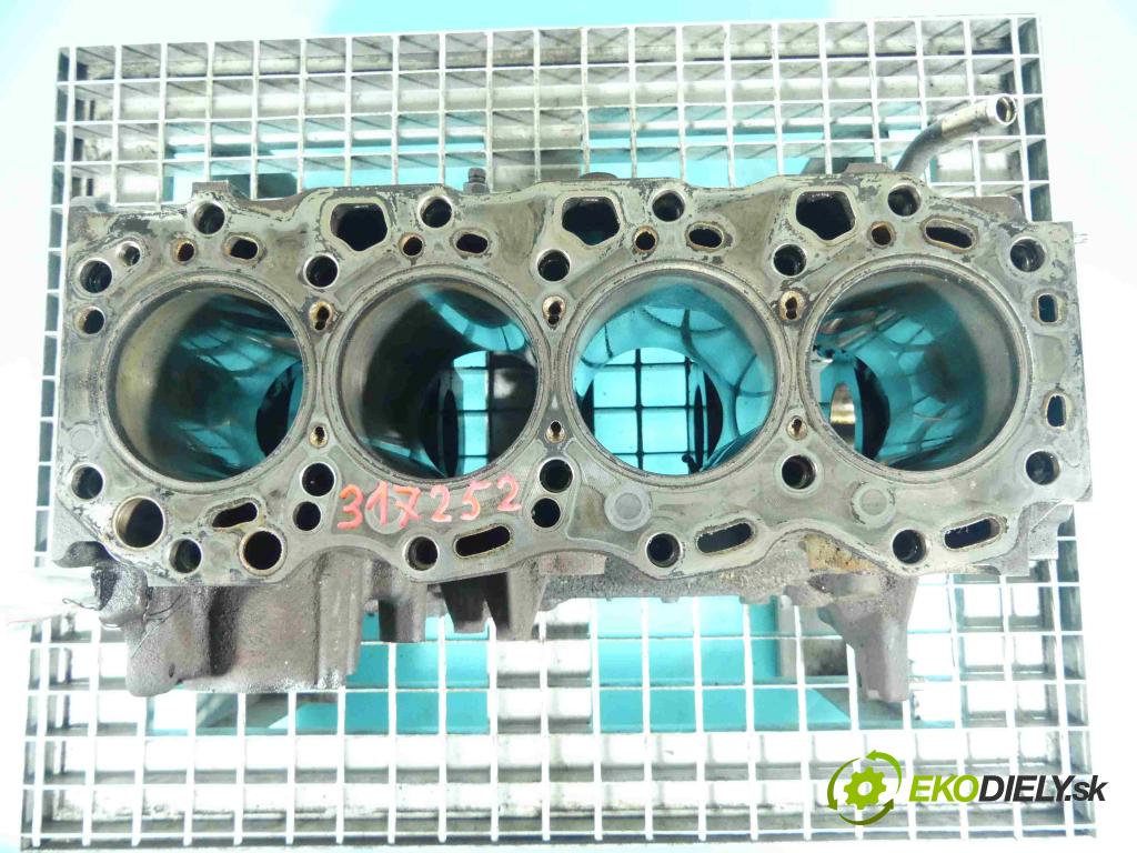 Toyota Rav4 II 2000-2005 2.0 D4D 116 HP manual 85 kW 1995 cm3 5- Blok motora 1CD (Blok motora)