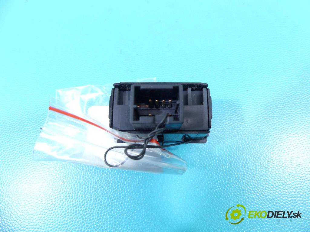 Renault Koleos I 2008-2016 2.0 dci 150 HP manual 110 kW 1995 cm3 5- prepínač