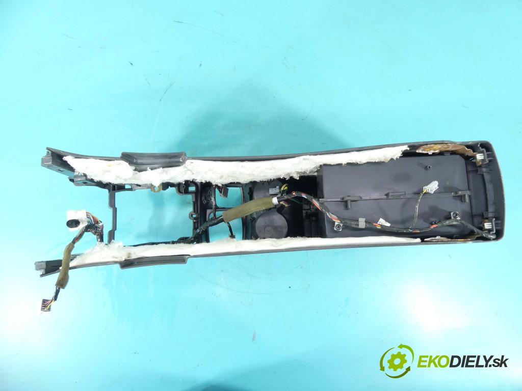 Renault Koleos I 2008-2016 2.0 dci 150 HP manual 110 kW 1995 cm3 5- operadlo 1109184056 (Lakťové opierky)