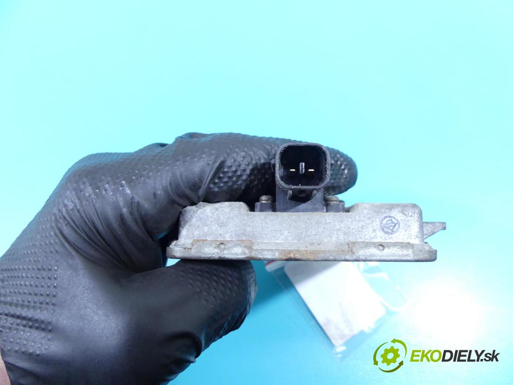 Mazda 3 I BK 2003-2009 2.0 16V 150 HP manual 110 kW 2000 cm3 4- střídač: xenon W3T11371 (Riadiace jednotky xenónu)