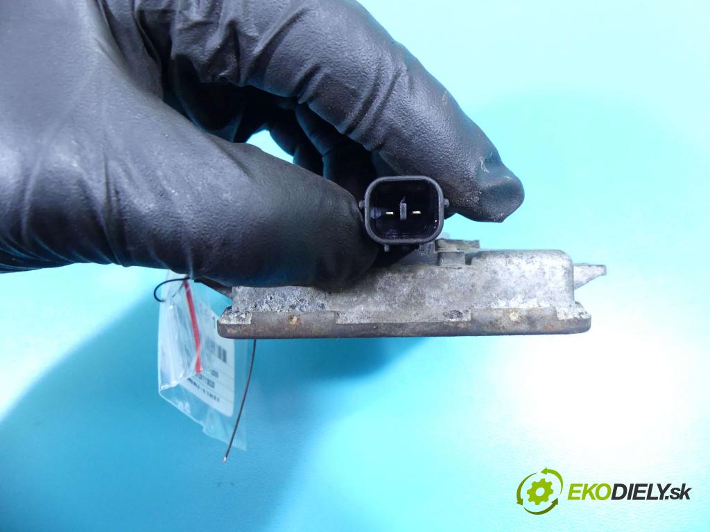 Mazda 3 I BK 2003-2009 2.0 16V 150 HP manual 110 kW 2000 cm3 4- střídač: xenon W3T11371 (Riadiace jednotky xenónu)