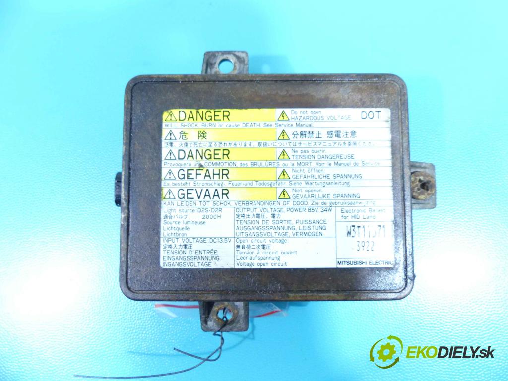 Mazda 3 I BK 2003-2009 2.0 16V 150 HP manual 110 kW 2000 cm3 4- střídač: xenon W3T11371 (Riadiace jednotky xenónu)