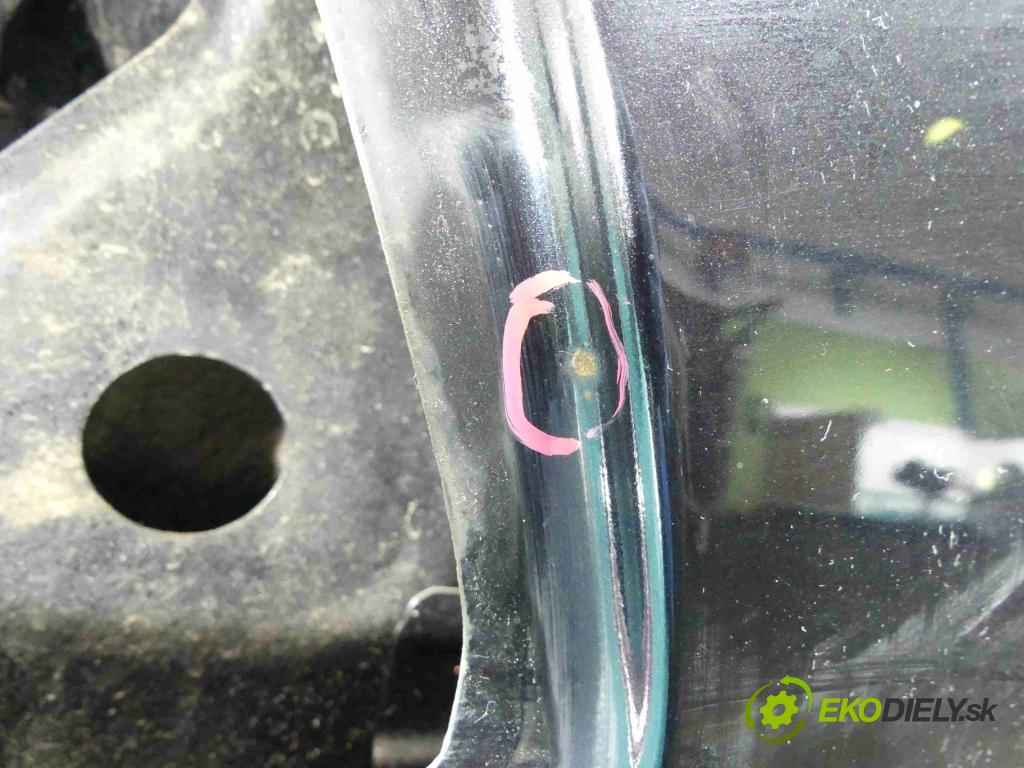 Mazda 3 I BK 2003-2009 2.0 16V 150 HP manual 110 kW 2000 cm3 4- zadna kufor  (Zadná kapota)