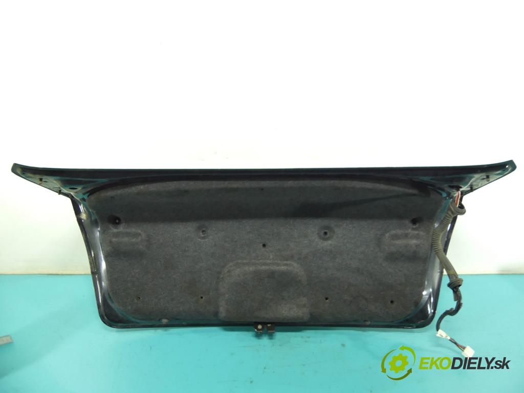 Mazda 3 I BK 2003-2009 2.0 16V 150 HP manual 110 kW 2000 cm3 4- zadna kufor  (Zadná kapota)