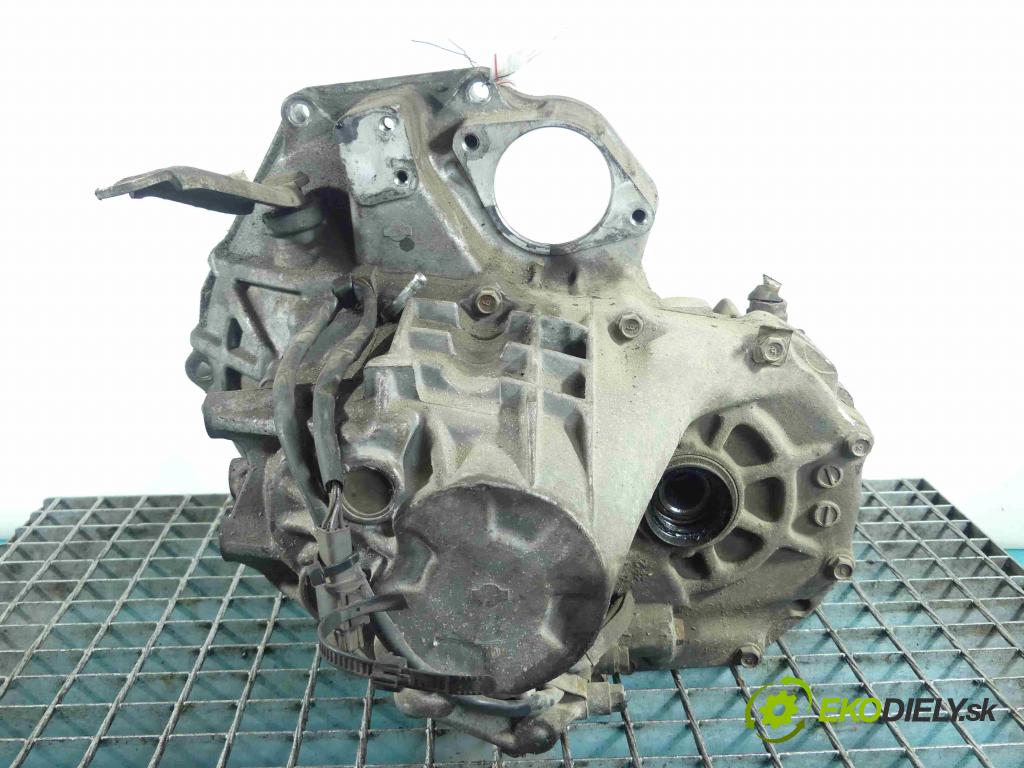 Nissan Micra K11 1992-2003 1.0 16V 54 HP manual 40 kW 997 cm3 5- prevodovka stupeň,rýchlosť manual 41B