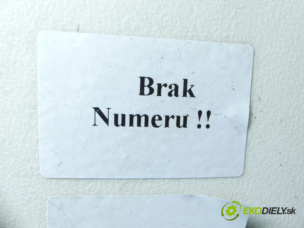 Vw Golf V 2003-2009 1.4 FSI 90 HP manual 66 kW 1390 cm3 3- zadná  (Pláta zadné)