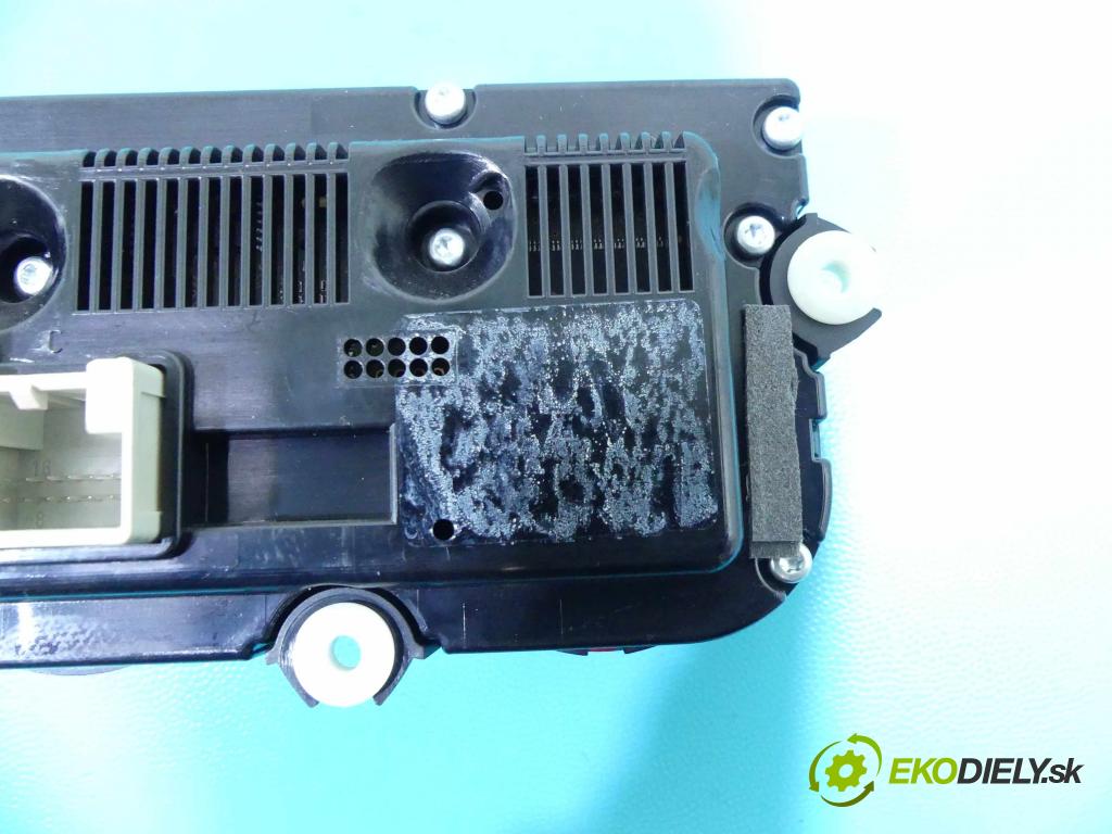 Vw Golf V 2003-2009 1.4 FSI 90 HP manual 66 kW 1390 cm3 3- panel kúrenia