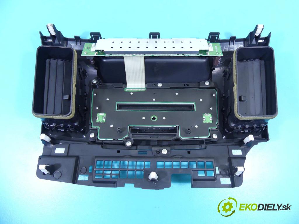 Mitsubishi Lancer VIII 2007-2016 1.8 16V 143 HP manual 105 kW 1798 cm3 4- Radio originál 8002A378XA