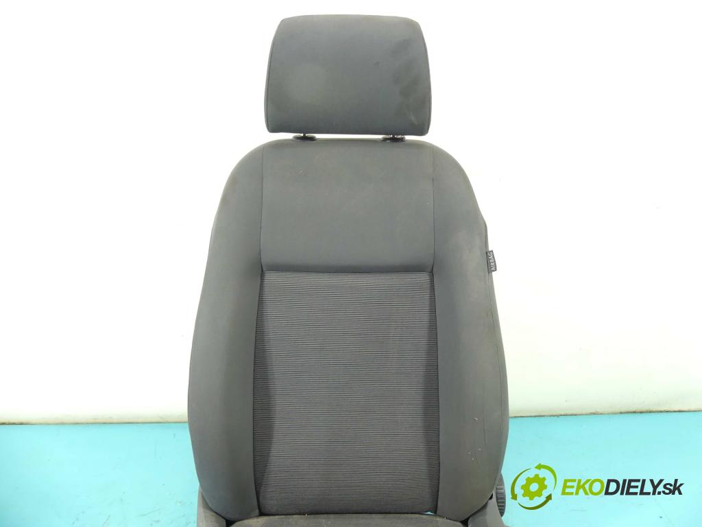 Vw Golf V 2003-2009 1.6 SR 102 HP manual 75 kW 1595 cm3 5- Sedačka ľavý  (Sedačky, sedadlá)