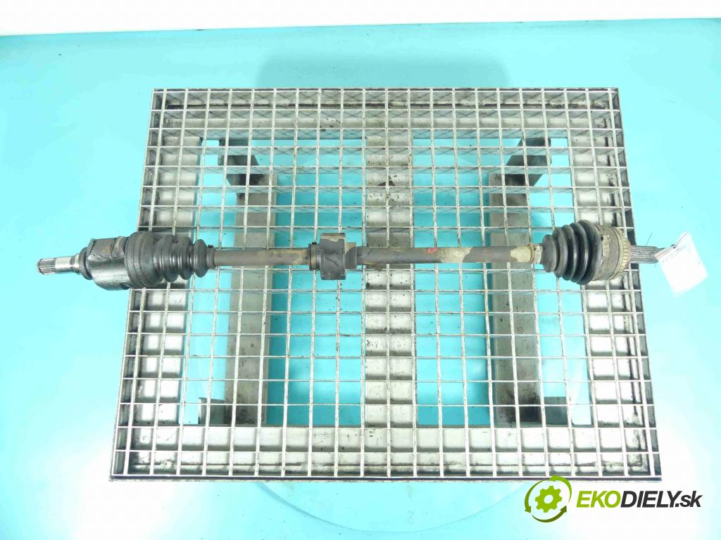 Toyota Corolla E11 1997-2002 1.4 vvti 97KM manual 71 kW 1398 cm3 5- poloos pravé  (Poloosy)