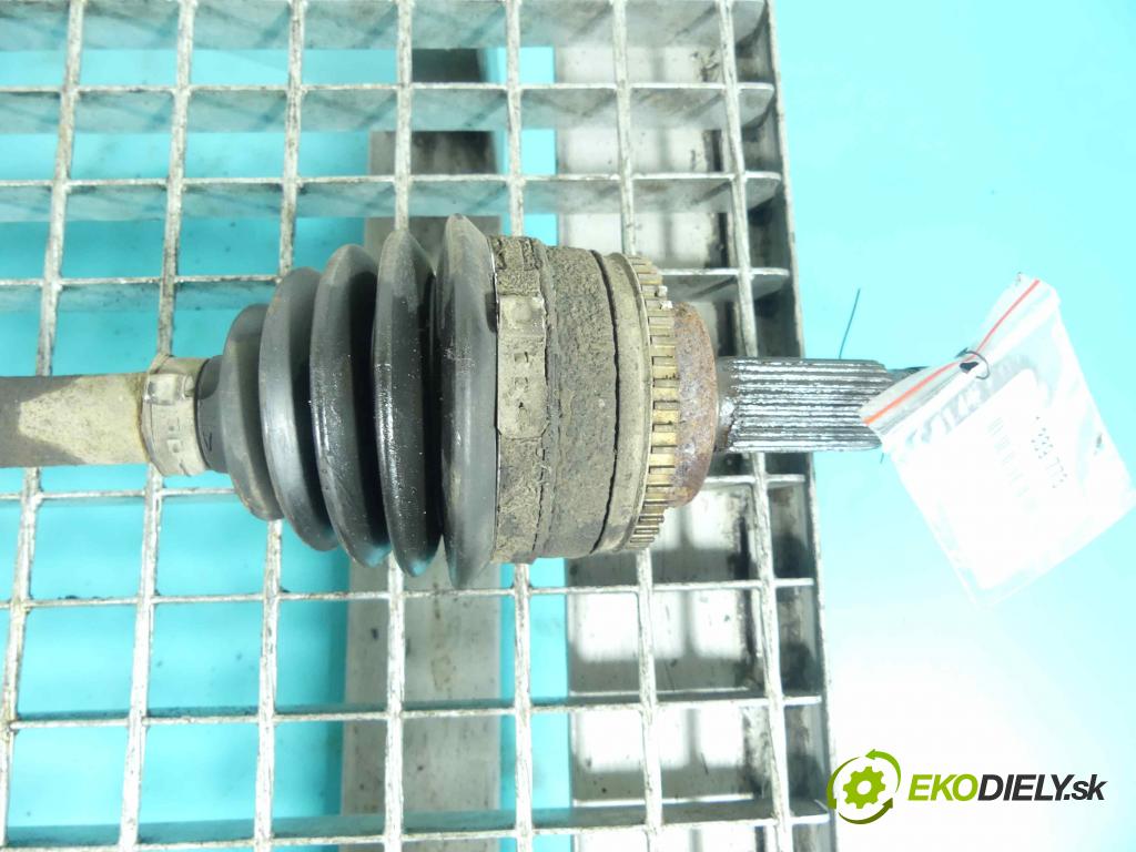 Toyota Corolla E11 1997-2002 1.4 vvti 97KM manual 71 kW 1398 cm3 5- poloos pravé  (Poloosy)