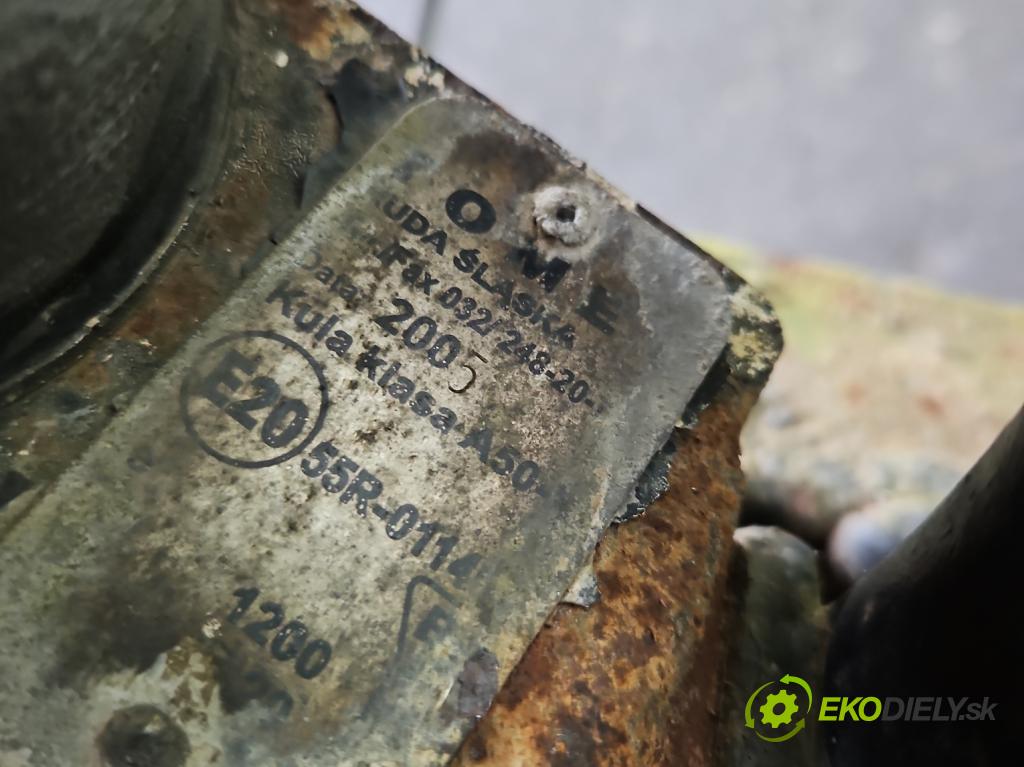 Toyota Corolla E11 1997-2002 1.4 vvti 97KM manual 71 kW 1398 cm3 5- Hák: vlečení:  (Ťažné zariadenie)