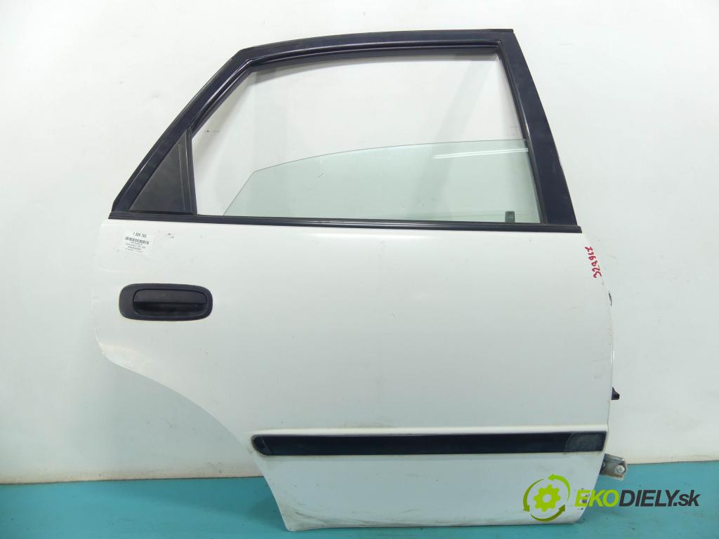 Toyota Corolla E11 1997-2002 1.4 vvti 97KM manual 71 kW 1398 cm3 5- dvere zadné pravé  (Ostatné)