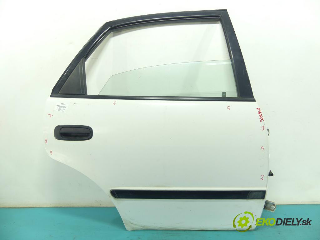 Toyota Corolla E11 1997-2002 1.4 vvti 97KM manual 71 kW 1398 cm3 5- dvere zadné pravé  (Ostatné)