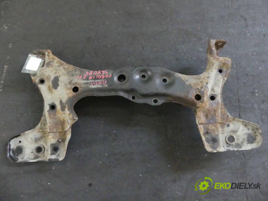 Toyota Corolla E11 1997-2002 1,4.0 16V 86 hp manual 63 kW 1332 cm3 3- výztuha motoru