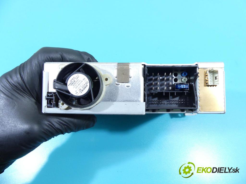 Bmw 5 E60 2003-2010 2.0d 150 HP manual 110 kW 1995 cm3 4- Radio originál 6983841