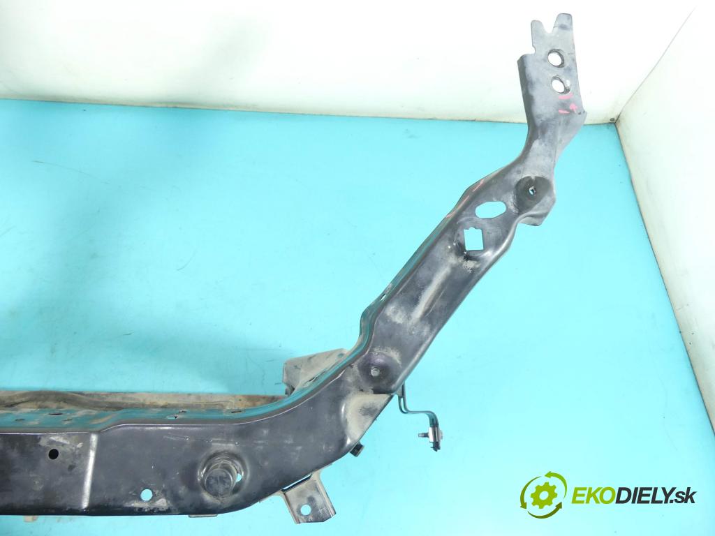 Nissan Qashqai I J10 2006-2013 1.6 dci 131 hp manual 96 kW 1598 cm3 5- stěna přední  (Výztuhy přední)