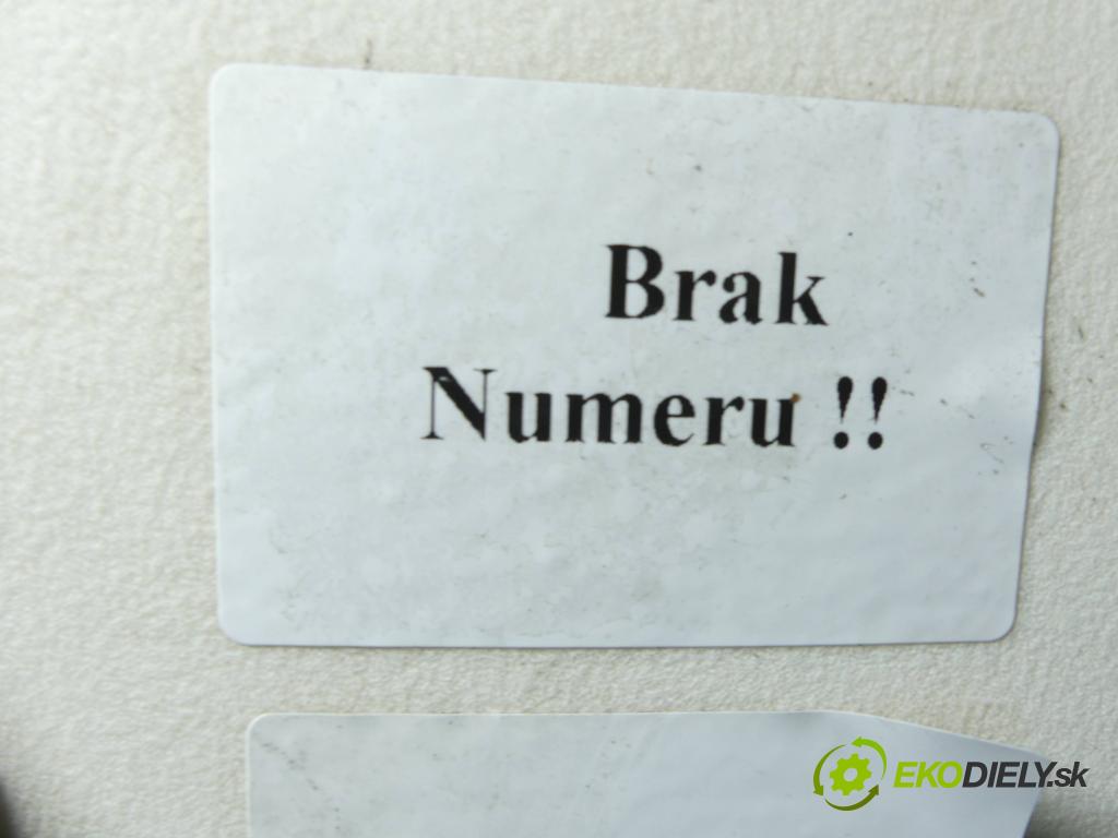 Nissan Qashqai I J10 2006-2013 1.6 dci 131 hp manual 96 kW 1598 cm3 5- výztuha nárazníku přední