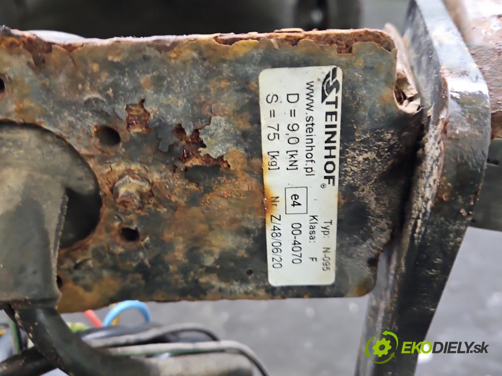 Nissan Qashqai I J10 2006-2013 1.6 dci 131 HP manual 96 kW 1598 cm3 5- Hák: vlečení:  (Ťažné zariadenie)