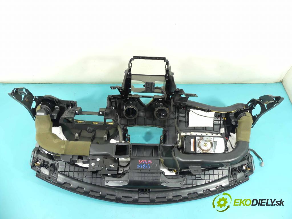 Renault Koleos I 2008-2016 2.0 dci 150 HP manual 110 kW 1995 cm3 5- kokpit,pristrojová doska rozdeľovacia
