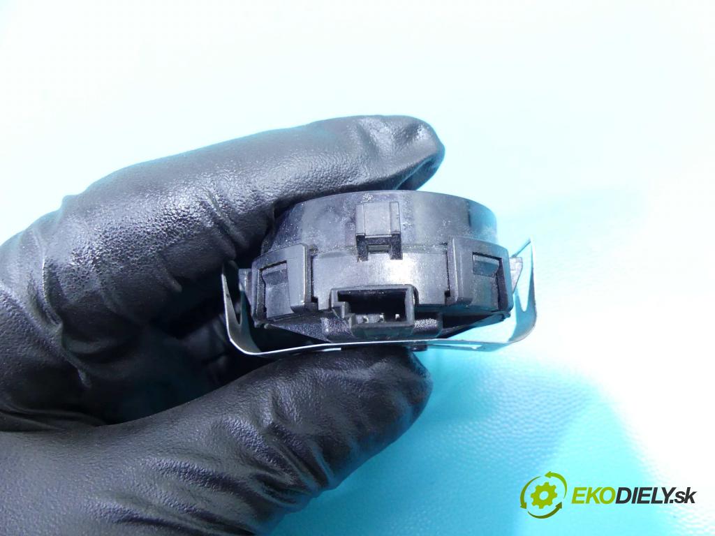 Renault Koleos I 2008-2016 2.0 dci 150 HP manual 110 kW 1995 cm3 5- snímač déšť: 285361667R (Snímače dažďa)