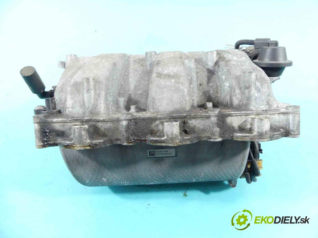 Mercedes C W204 2007-2014 3.0 V6 231 HP automatic 170 kW 2996 cm3 4- zvod nasávací A2721402401 (Sacie potrubia)