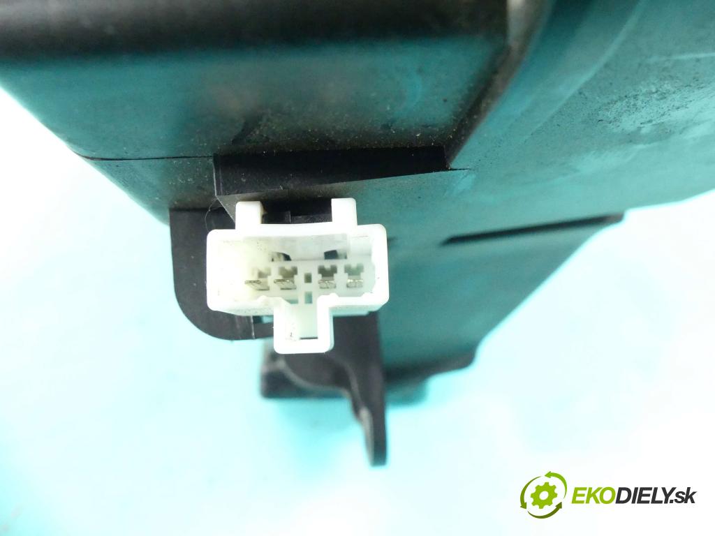 Kia Sportage III 2010-2015 2.0 crdi 136 HP automatic 100 kW 1995 cm3 5- Subwoofer: 96380-3W000 (Audio zariadenia)