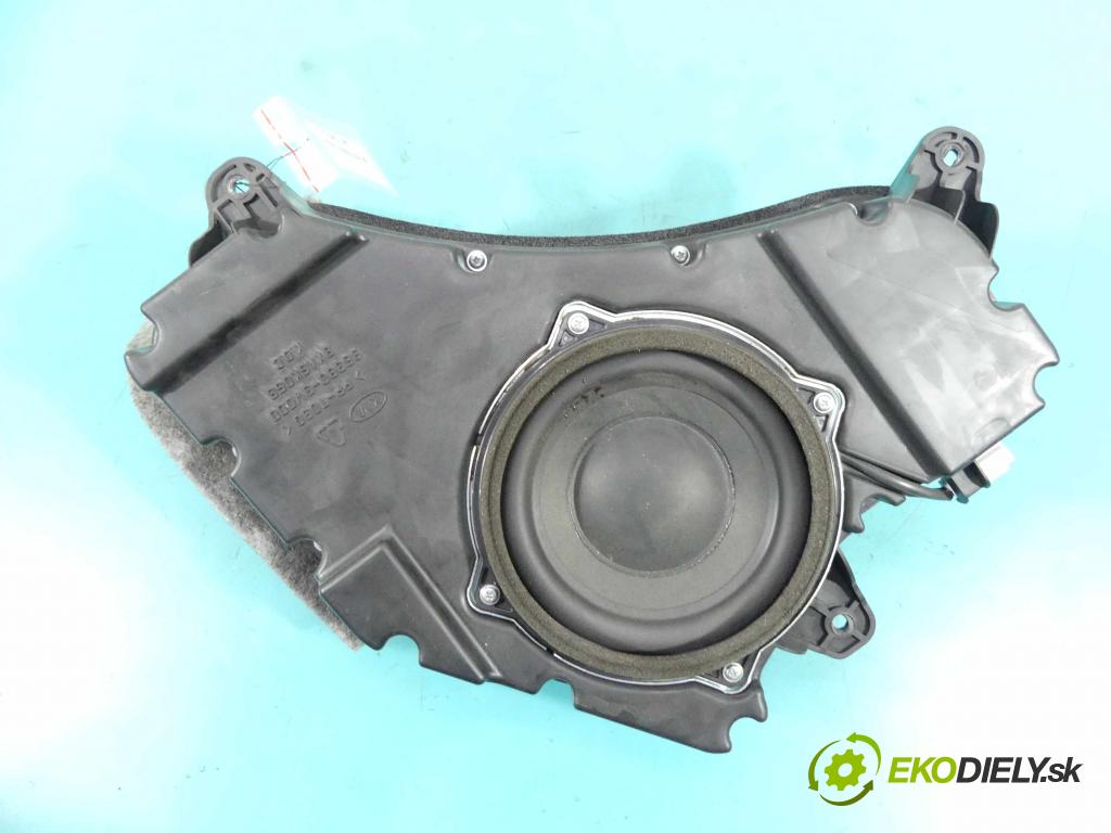 Kia Sportage III 2010-2015 2.0 crdi 136 HP automatic 100 kW 1995 cm3 5- Subwoofer: 96380-3W000 (Audio zariadenia)